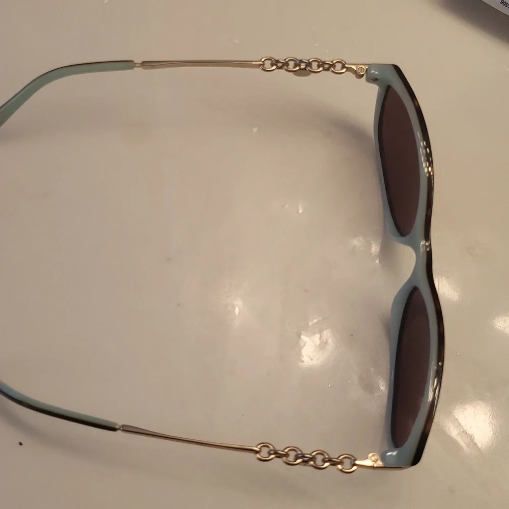 Tiffany absolutely gorgeous sunglasses  New  pair new case bag Beautiful